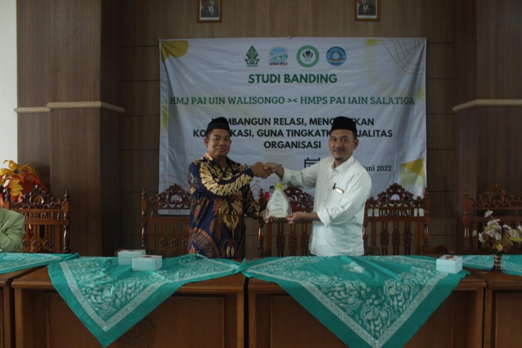 Menjadi Tuan Rumah, PAI UIN Walisongo Terima Kunjungan PAI UIN Salatiga