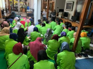 Mahasiswa Pendidikan Agama Islam (PAI) UIN Walisongo Dibekali dengan Kewirausahaan